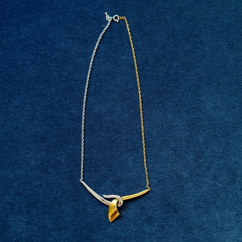 Vintage‎ Crown Trifari Two Tone Womens necklace